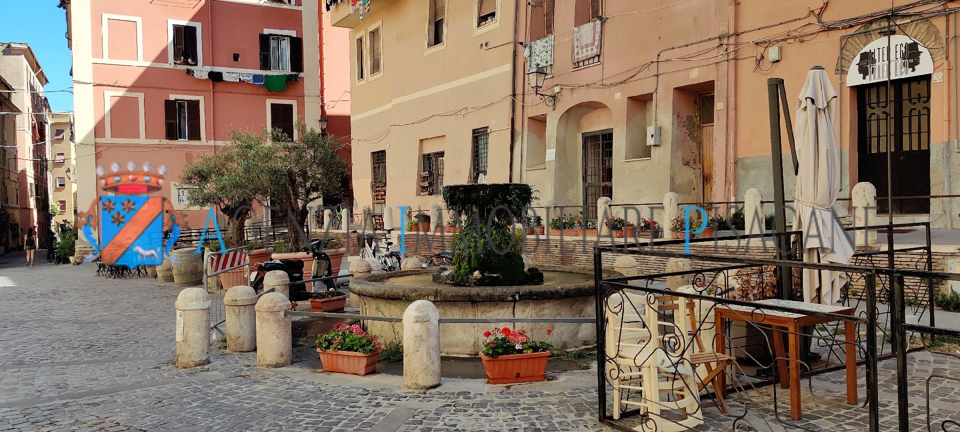 Piazza Leandra - Agenzia Immobiliare & Architettura Pisacane