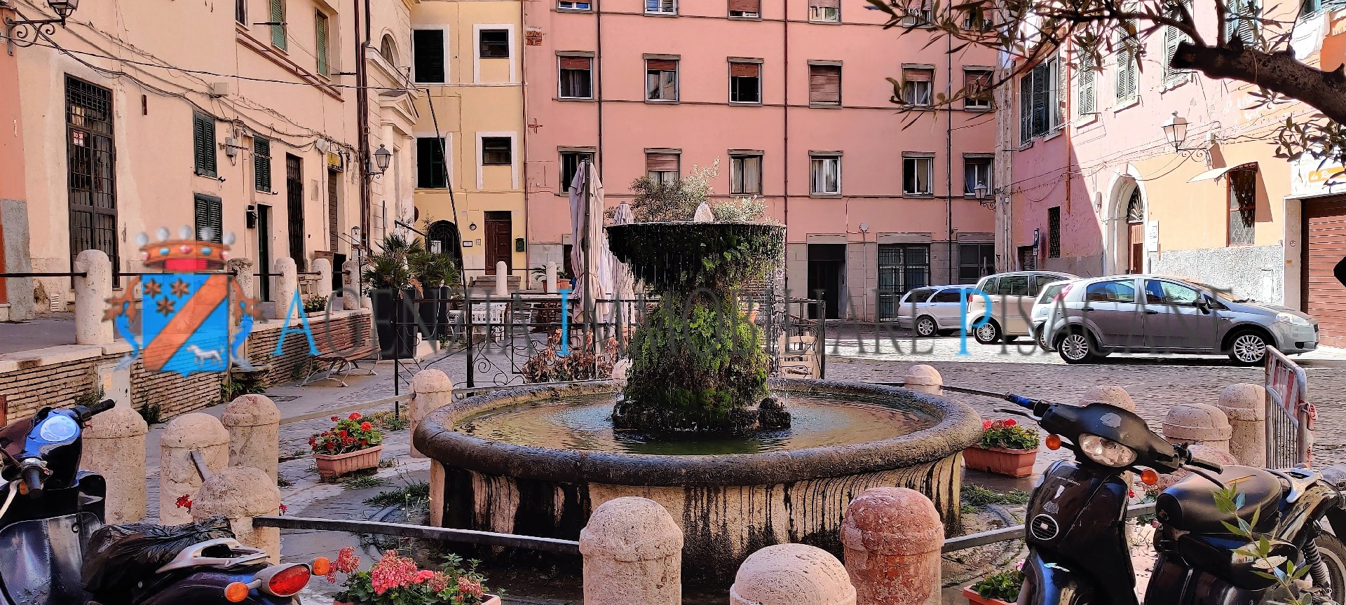 Fontana di Piazza Leandra - Agenzia Immobiliare & Architettura Pisacane